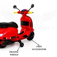World on Wheels Battery Operated Vespa Scooter for Kids – Red image 6