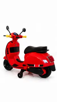 World on Wheels Battery Operated Vespa Scooter for Kids - Pink image 2